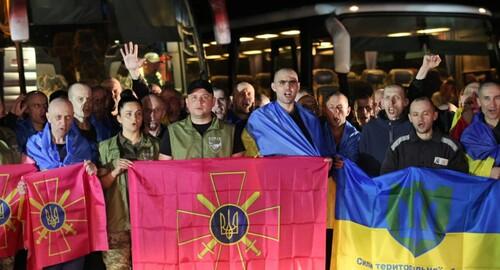 Звільнені з полону герої Харківщини повернулися додому.