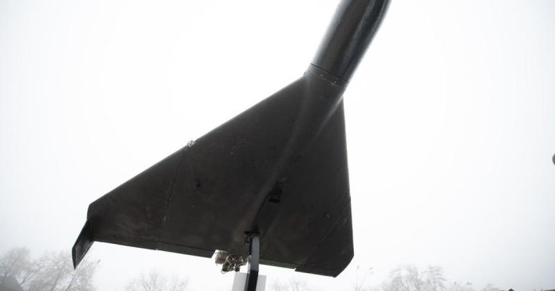 Російські війська запустили 111 безпілотників по території України, з яких 83 були знищені системами протиповітряної оборони. Дивіться інфографіку для детальнішої інформації.