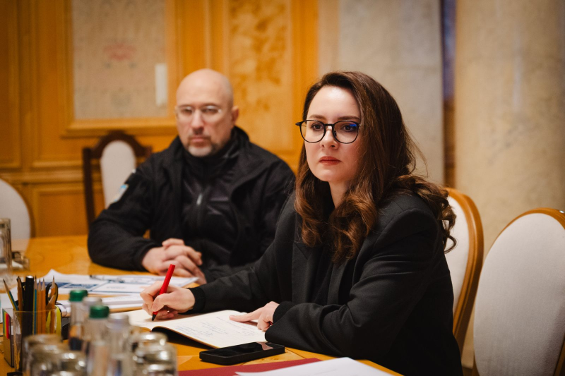 Прем'єр-міністр України Юлія Свириденко повідомила, що процес відновлення енергетичної інфраструктури триває в усіх куточках країни, з особливою увагою на Київ та території, що знаходяться поблизу фронту.