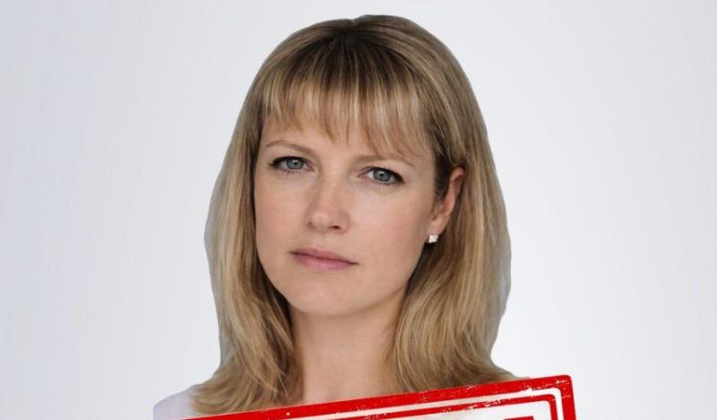 У Куп'янську правоохоронці підозрюють жінку в колабораційній діяльності, оскільки вона обіймала посаду бухгалтера під час окупації.