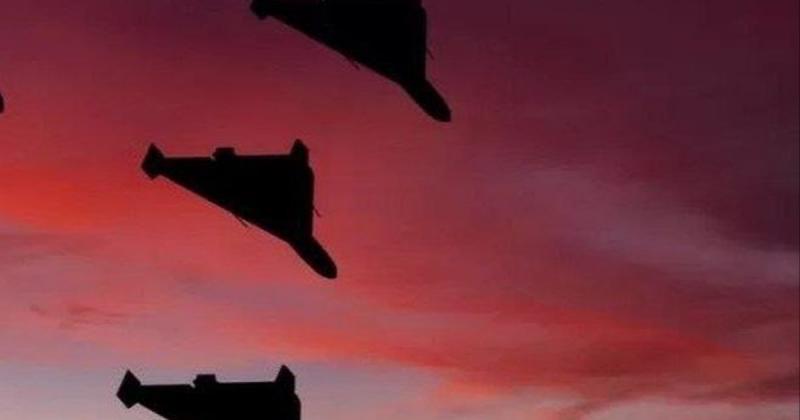 3 квітня ввечері Повітряні сили повідомили про атаки Російської Федерації на Україну за допомогою ударних безпілотників.