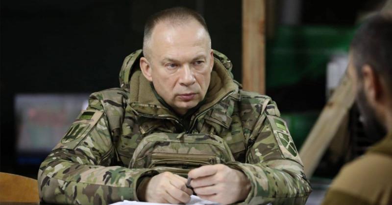 Архівні знімки: як виглядав молодий головнокомандувач Збройних сил України Сирський.