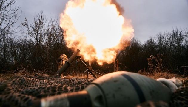 Протягом доби на фронті відбулося 96 бойових зіткнень, зокрема найбільша активність спостерігалася на Покровському та Новопавлівському напрямках.