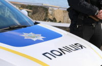 Правоохоронці проводять розслідування інциденту з побиттям чоловіка в будівлі ТЦК в Харкові.