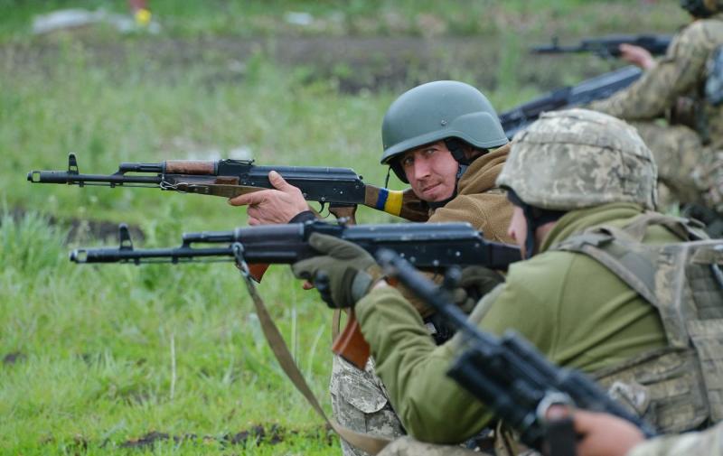 Протягом останньої доби Збройні сили Росії понесли втрати у вигляді 870 військовослужбовців та 140 одиниць технічного забезпечення, повідомляє Генеральний штаб.