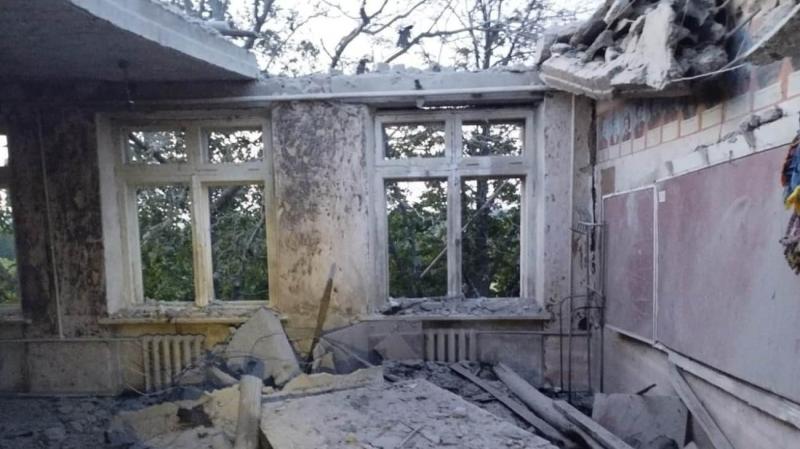 Російські сили вбили ще одну особу та поранили трьох людей у Херсонській та Донецькій областях.