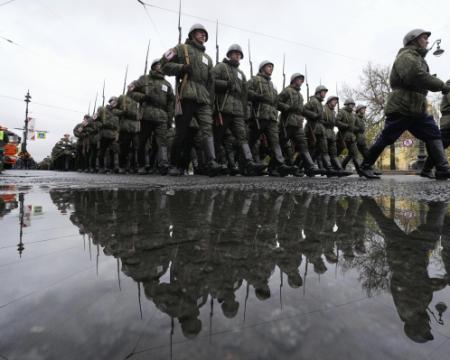 Російські війська здійснюють наступальні дії на території Харківської області.
