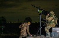 Вночі мобільні підрозділи протиповітряної оборони ліквідували близько 100 ворожих об'єктів, повідомляють Повітряні сили.