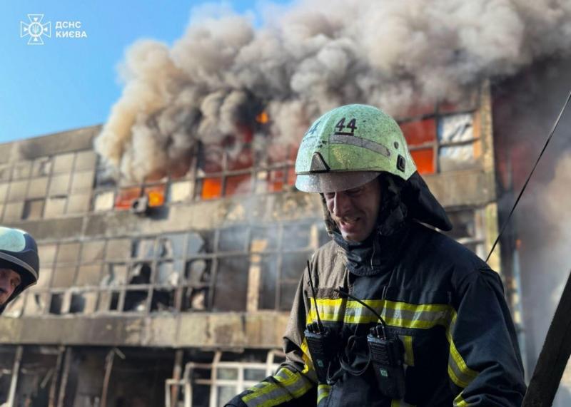 Зеленський висловив свою реакцію на нічний напад з боку Росії.