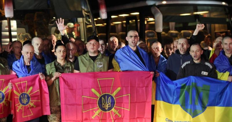 Обмін військовополоненими завершився: останній захисник острова Зміїний повернувся додому.
