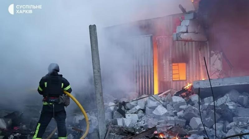Противник здійснив ракетний удар по Змієву в Харківській області, використавши також 10 безпілотників: є жертви.