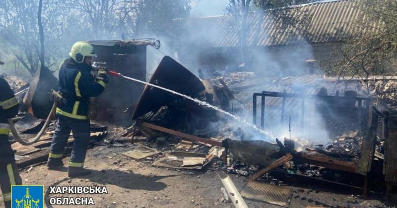 У Харківській області внаслідок обстрілу з боку Росії загинуло п'ятеро осіб, повідомляють правоохоронці.