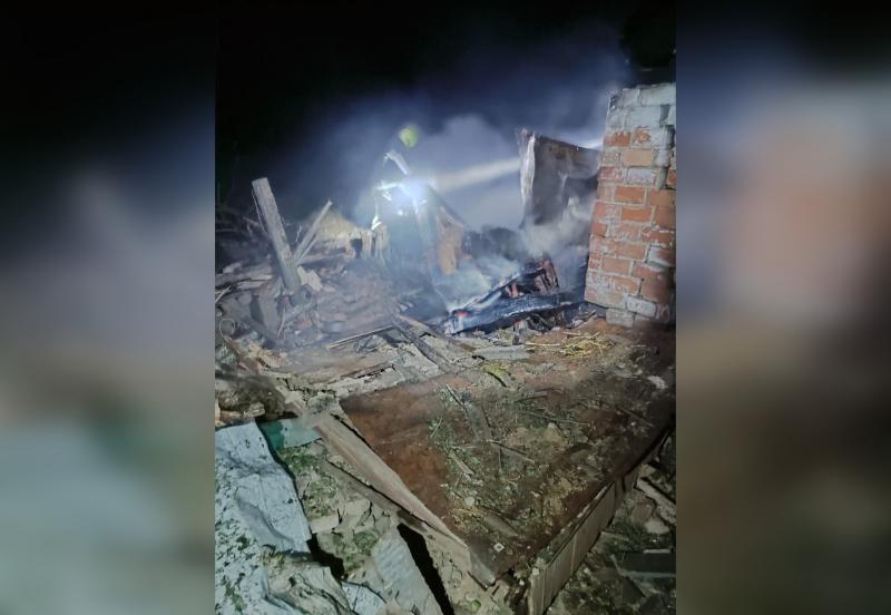 Окупаційні сили обстріляли житлові будинки в Чугуєві, внаслідок чого є постраждалі - Новини Весь Харків.