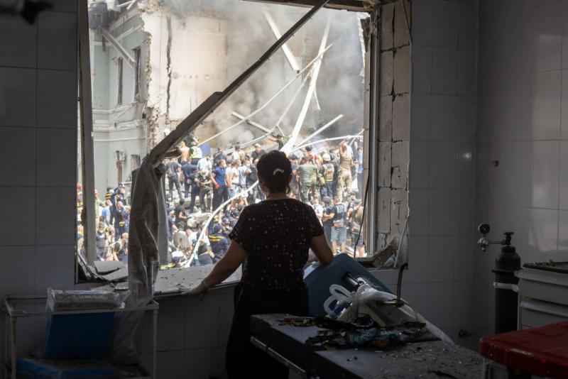 Росія завдала шкоди та знищила 2,4 тисячі медичних установ в Україні | Еспресо