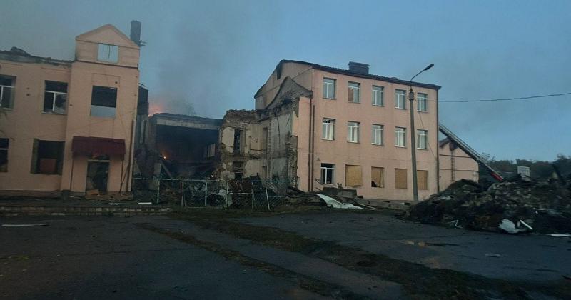 Російські війська завдали удару по навчальному закладу в Слов'янську: знімки наслідків атак.