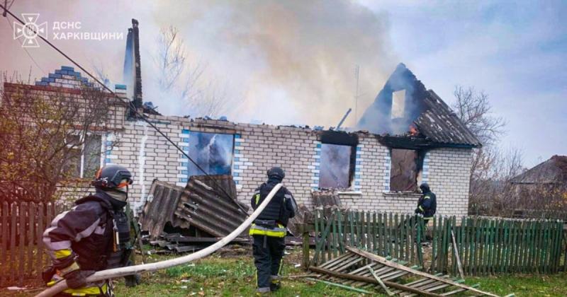 Поліція повідомила, що російські війська обстріляли автомобіль правоохоронців у Харківській області, внаслідок чого загинула одна особа.