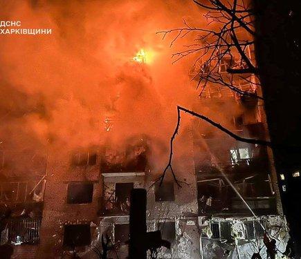 Російські війська здійснили запуск двох балістичних ракет і 128 дронів по території України.