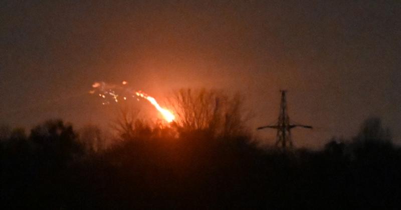 Повітряні сили Збройних сил України повідомили, що вночі російські війська здійснили атаку на Україну, використавши 115 безпілотників, і зафіксовано влучення на 12 різних ділянках.