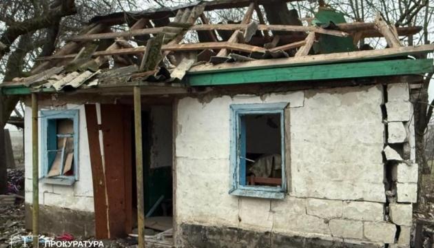 У Харківській області в результаті удару безпілотників постраждали мати та її 12-річний син.