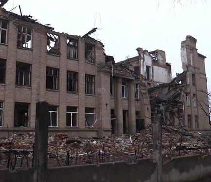 Мобільні підрозділи Збройних сил України рятують Костянтинівку під час атак дронів.