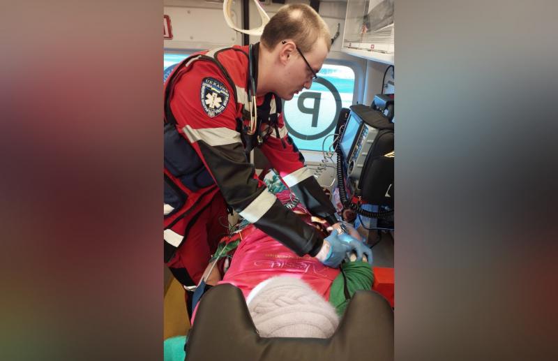 У Харківській області медики екстреної допомоги успішно надали допомогу жінці, яка пережила гострий інфаркт - Новини Весь Харків.