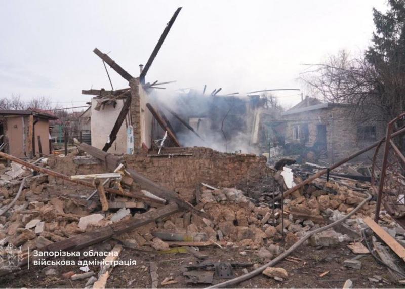 У Запоріжжі безпілотник атакував житловий будинок, внаслідок чого сталися жертви.