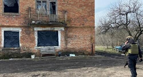 Внаслідок нападів на Харківщині одна жінка загинула, а декілька осіб отримали поранення: світлини наслідків трагедії.