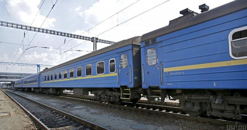 На Харківщині сталася аварія: вантажний автомобіль зіткнувся з пасажирським потягом. Ось початкові подробиці.