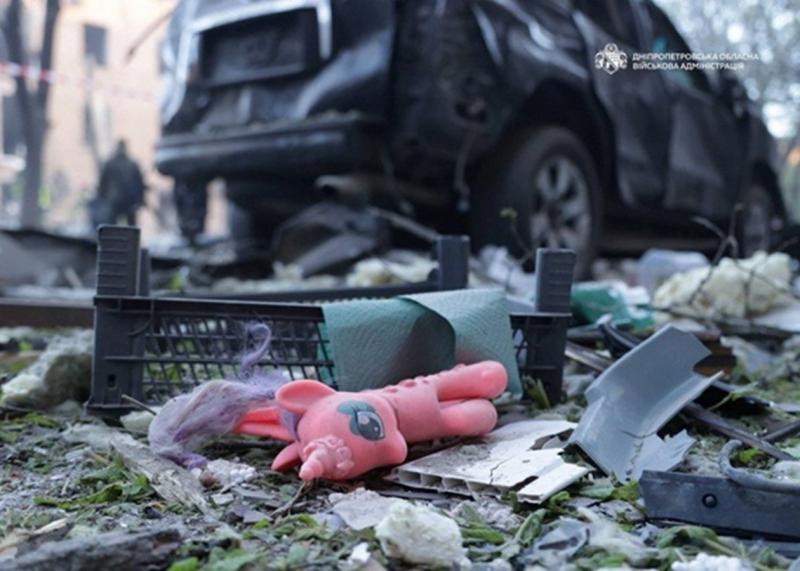 Підсумки 25 квітня: 20 годин російських атак та угоди з Баку