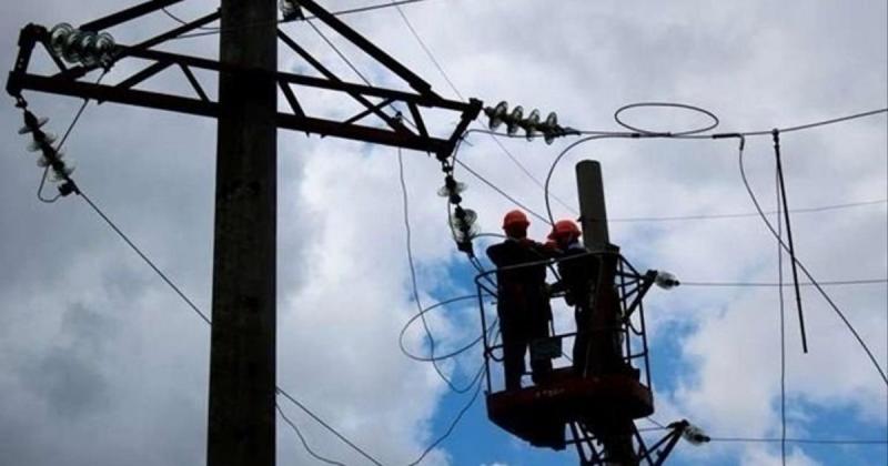 Внаслідок артилерійських атак з боку Росії три області залишилися без електропостачання, повідомляє Міністерство енергетики.