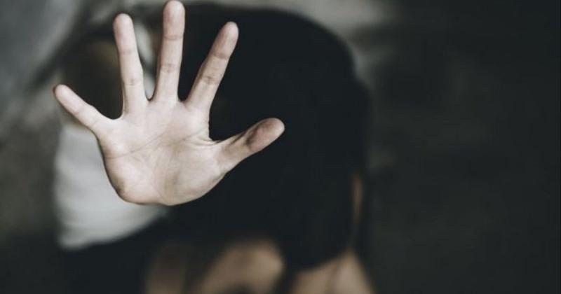 У Харківській області засудили чоловіка до 12 років позбавлення волі за зґвалтування його неповнолітньої доньки, внаслідок чого вона завагітніла. ФОТО