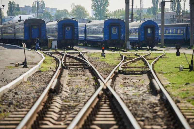 У Харківській області через ризик обстрілів деякі приміські потяги курсують із запізненням.
