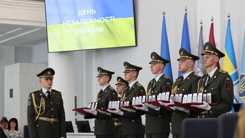 У Львові, в День Незалежності, 34 військових були посмертно удостоєні 