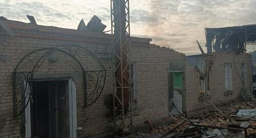 У Харківській області Ізюм зазнав атаки дронів, внаслідок чого постраждали як підприємства, так і житлові будівлі.